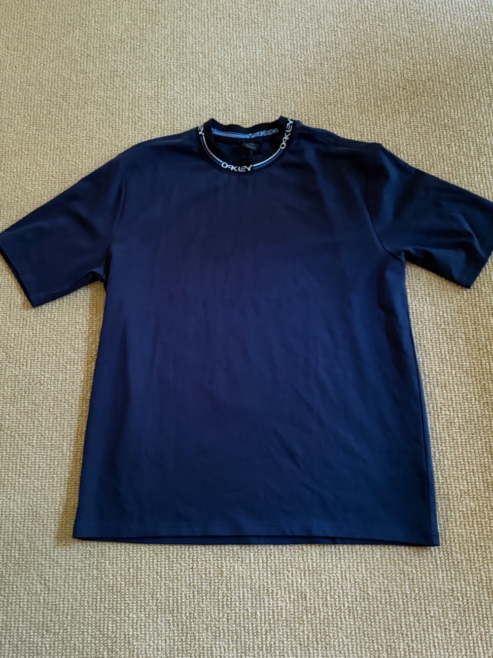 Men's Oakley Logo Neck Short Sleeve Shirt, Size XXL NWT
